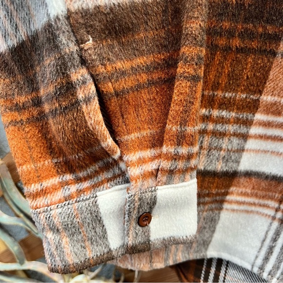 ACOA Over Sized Shirt Jacket - Picture 7 of 13